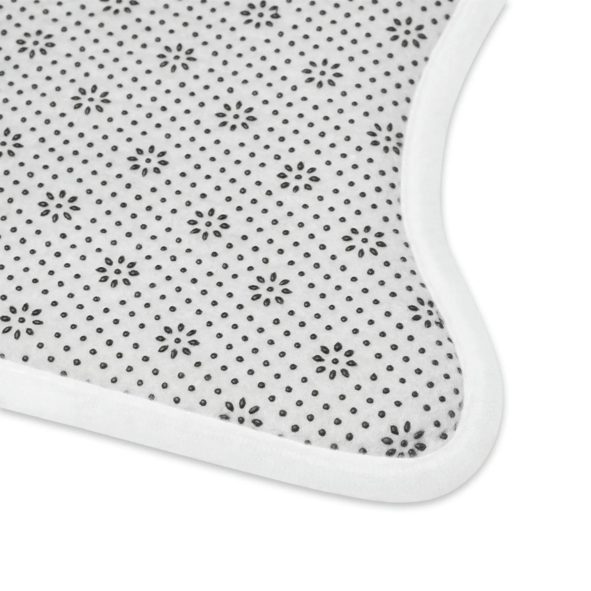 Customizable Fun Pet Feeding Mats - Vibrant Bone and Fish Patterns for Tidy Mealtimes