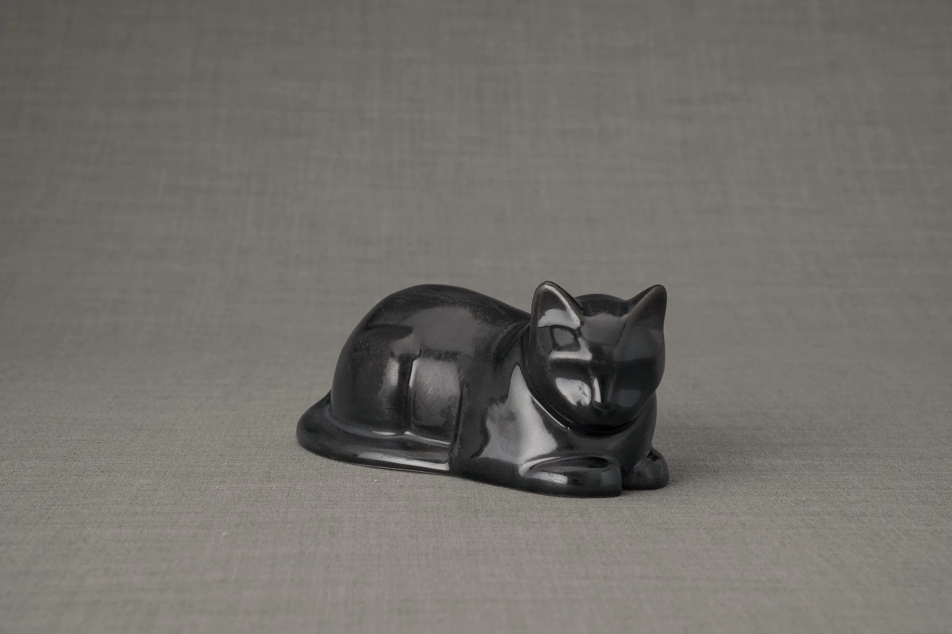 Mini Cat Memorial Bundle - 4 Pieces - Portrait | Urn | Nameplate Holder | Scented Candle