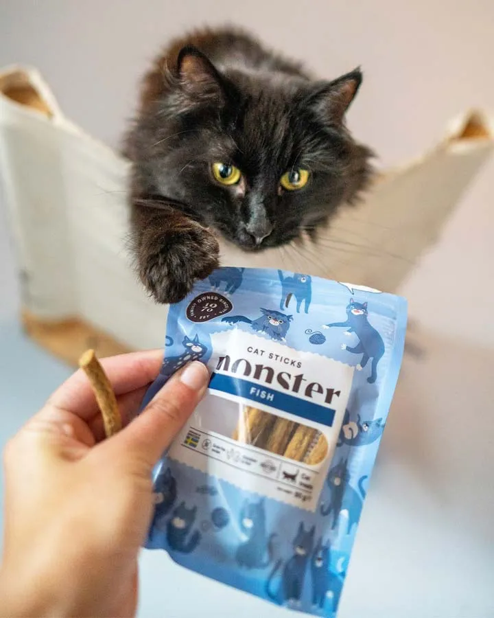 Monster Sticks with Fish and Chicken - for cats