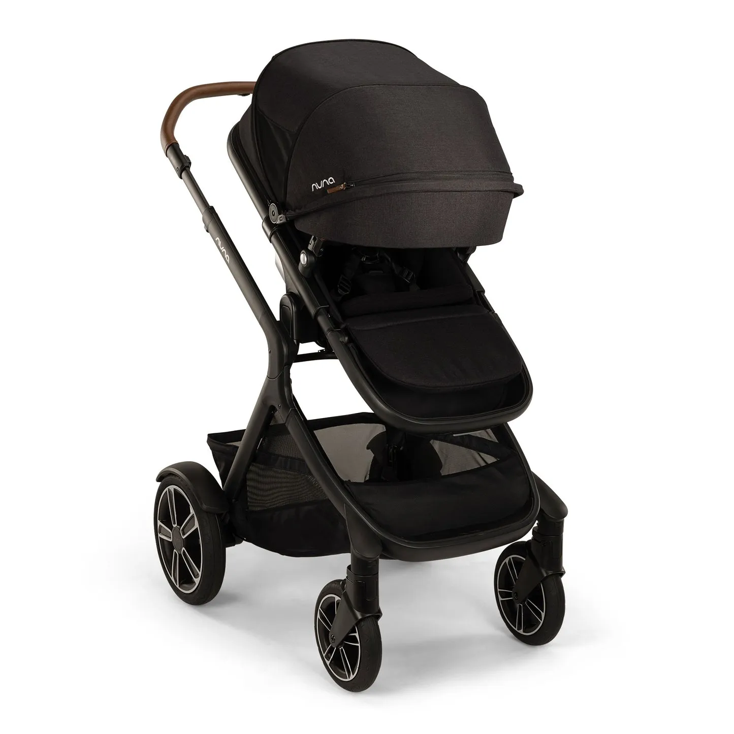 PIPA urbn   DEMI Next Travel System by Nuna