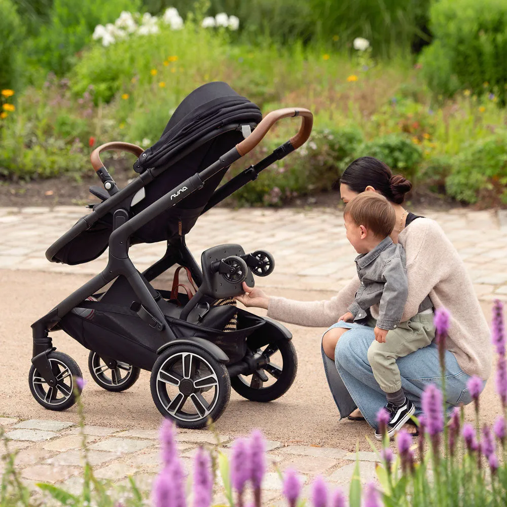 PIPA urbn   DEMI Next Travel System by Nuna