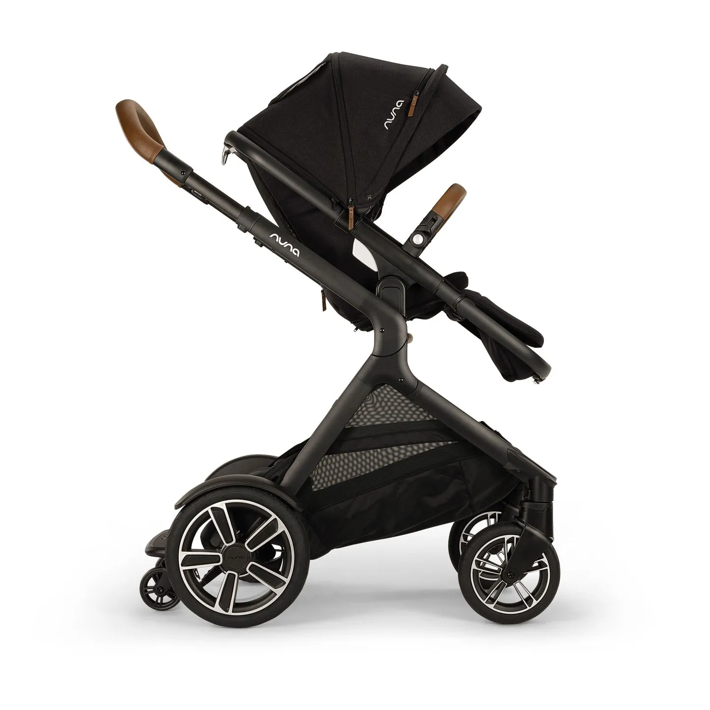 PIPA urbn   DEMI Next Travel System by Nuna