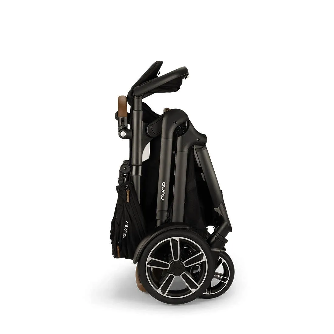 PIPA urbn   DEMI Next Travel System by Nuna